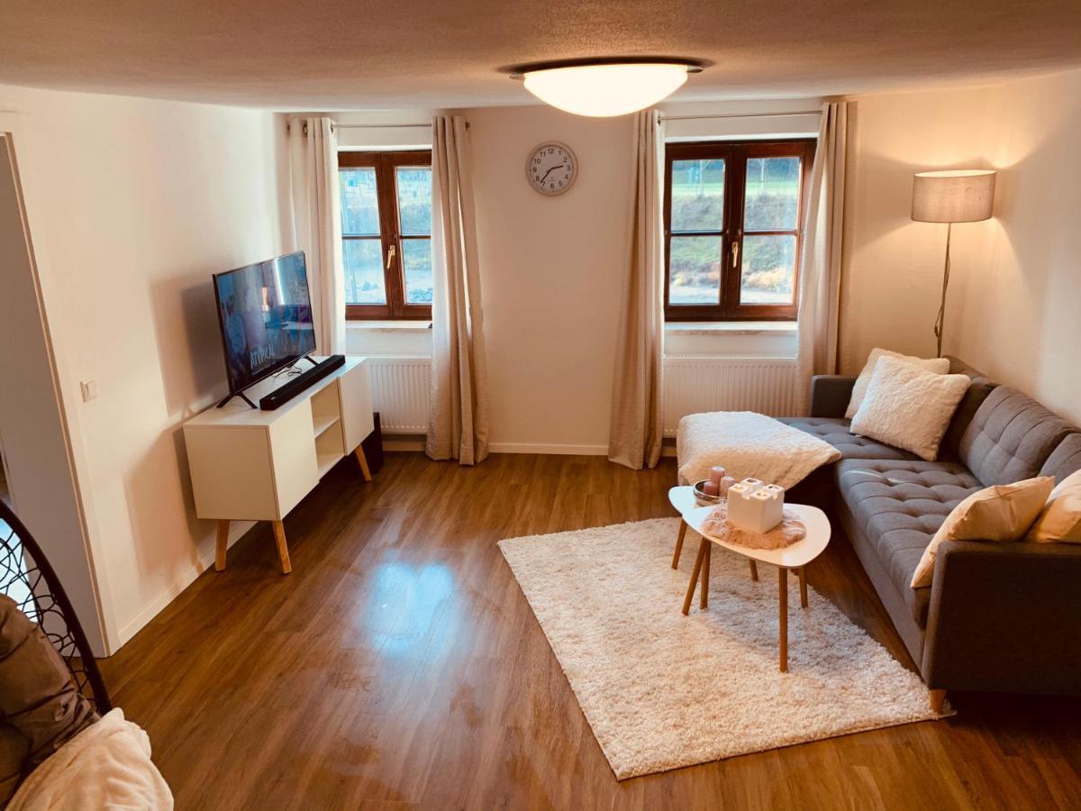 Felix Living 2, Cozy & Modern & Netflix Wohnung Mit Blick Ins Gruene 파사우 외부 사진